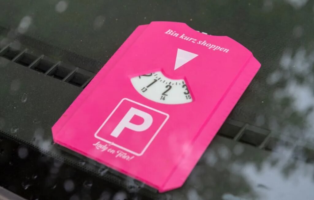 Disque de stationnement rose